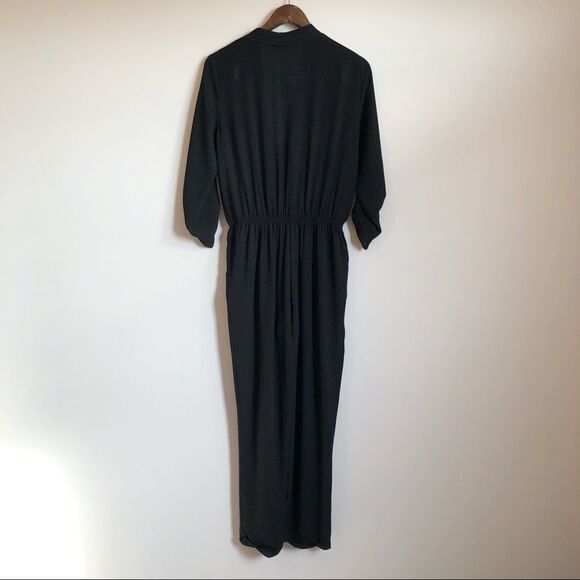 Astr The Label Silky V Neck Roll Sleeve Cinched Waist Jumpsuit Black - Picture 7 of 13